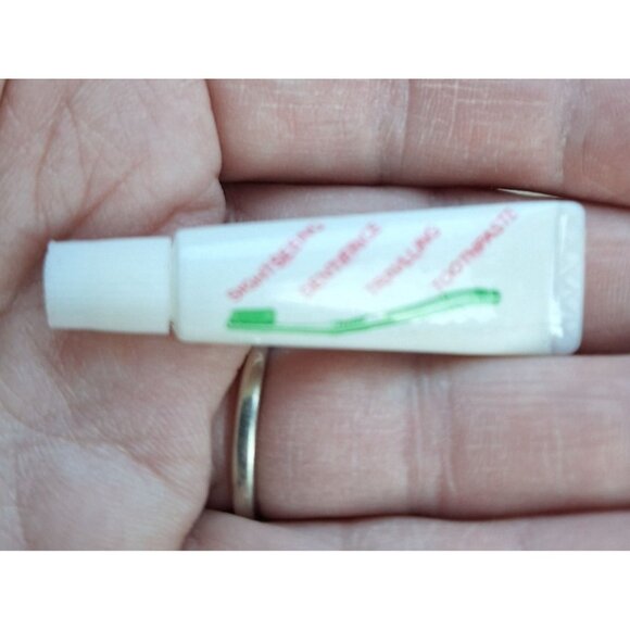 Dentifrice Mini Travel Toothpaste Tube Vintage Doll Size For Decoration - Picture 5 of 5